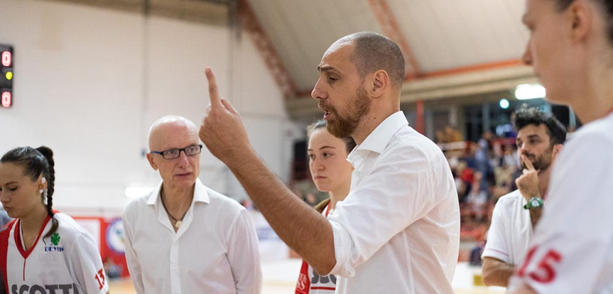 Coach Alessio Cioni