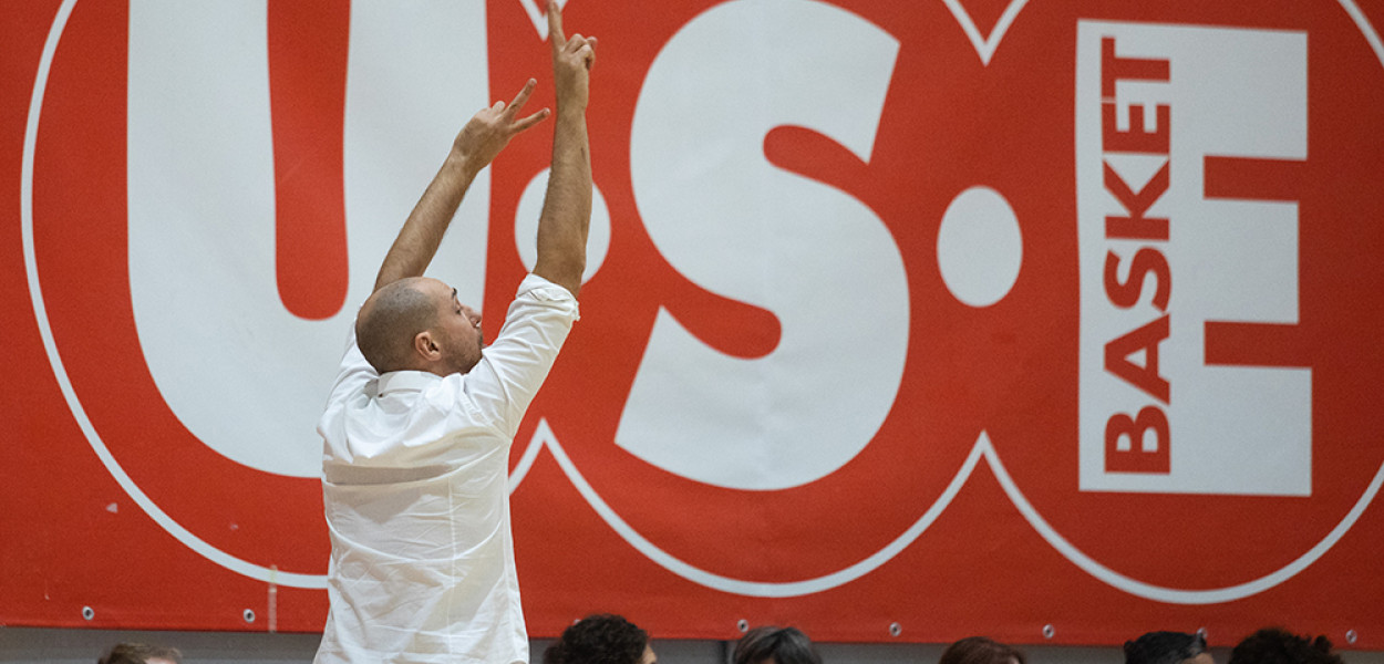 Una curiosa immagine di coach Alessio Cioni