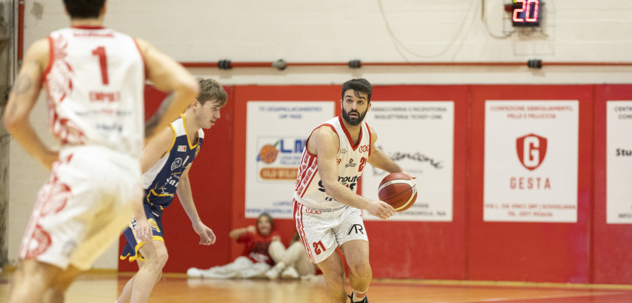 Il play biancorosso Renato Quartuccio