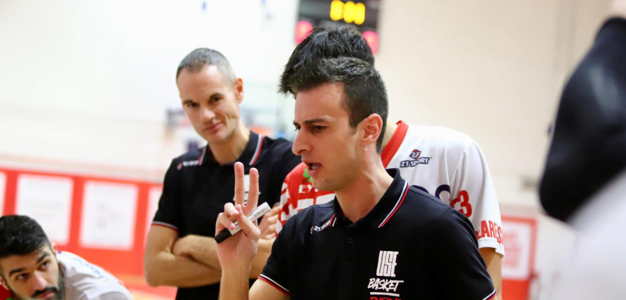 Coach Luca Valentino