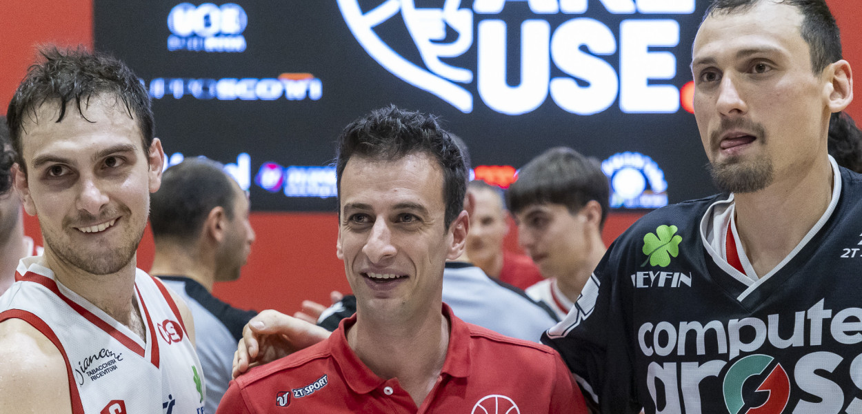 Coach Luca Valentino fra Leonardo Cipriani e Matteo De Leone