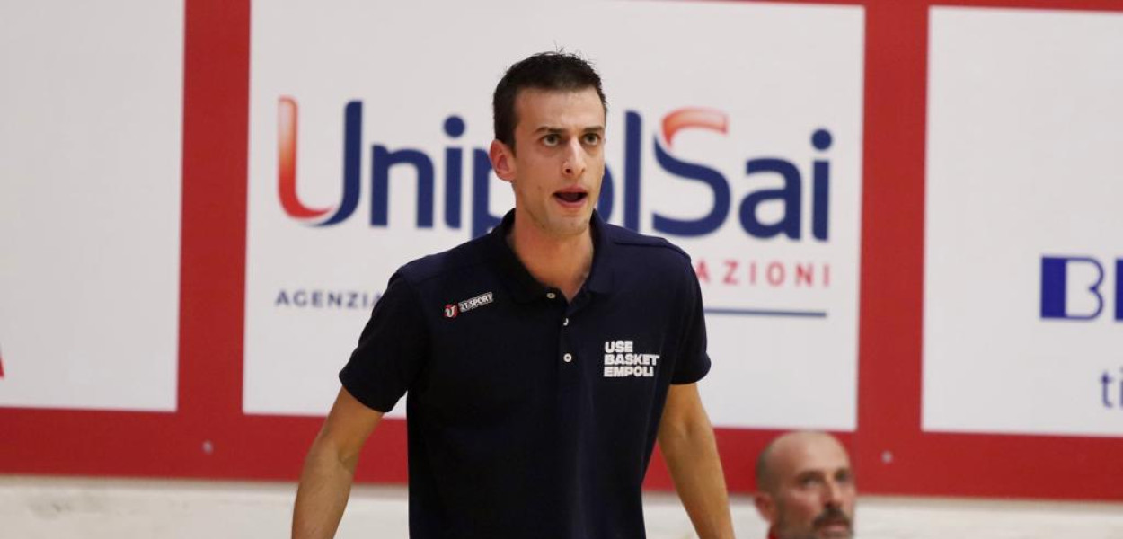 Coach Luca Valentino