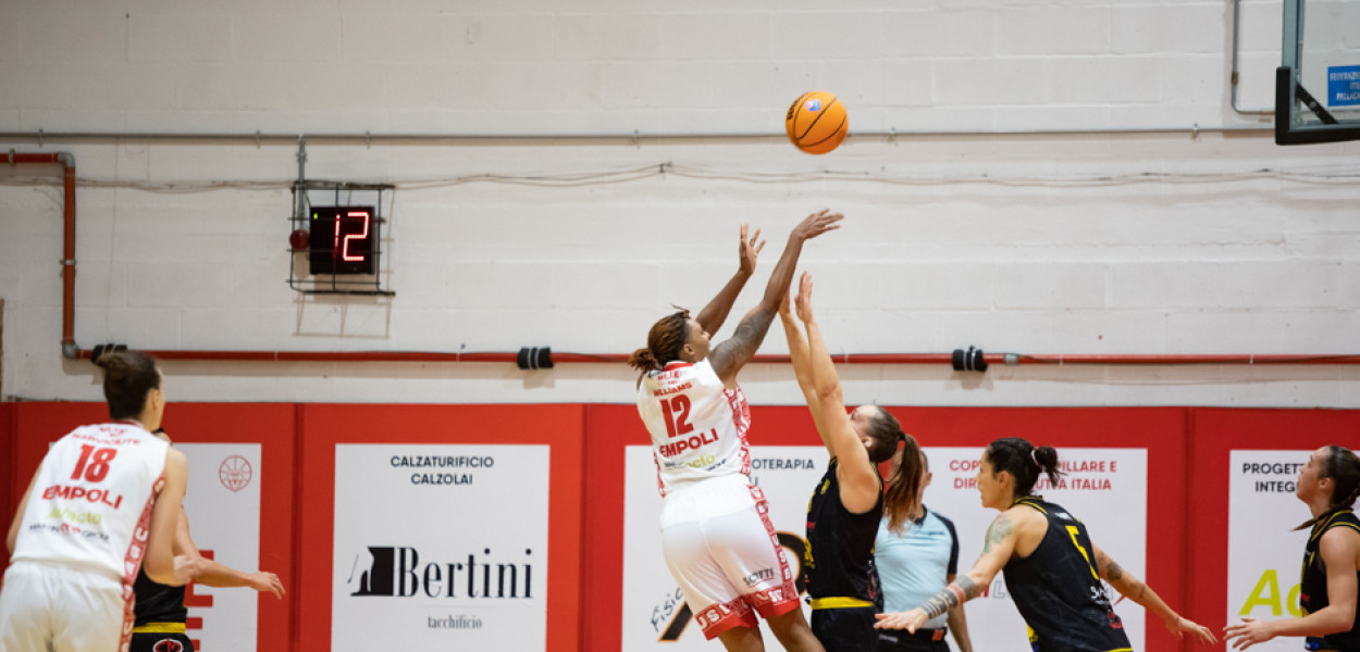 La pivot Zada Williams