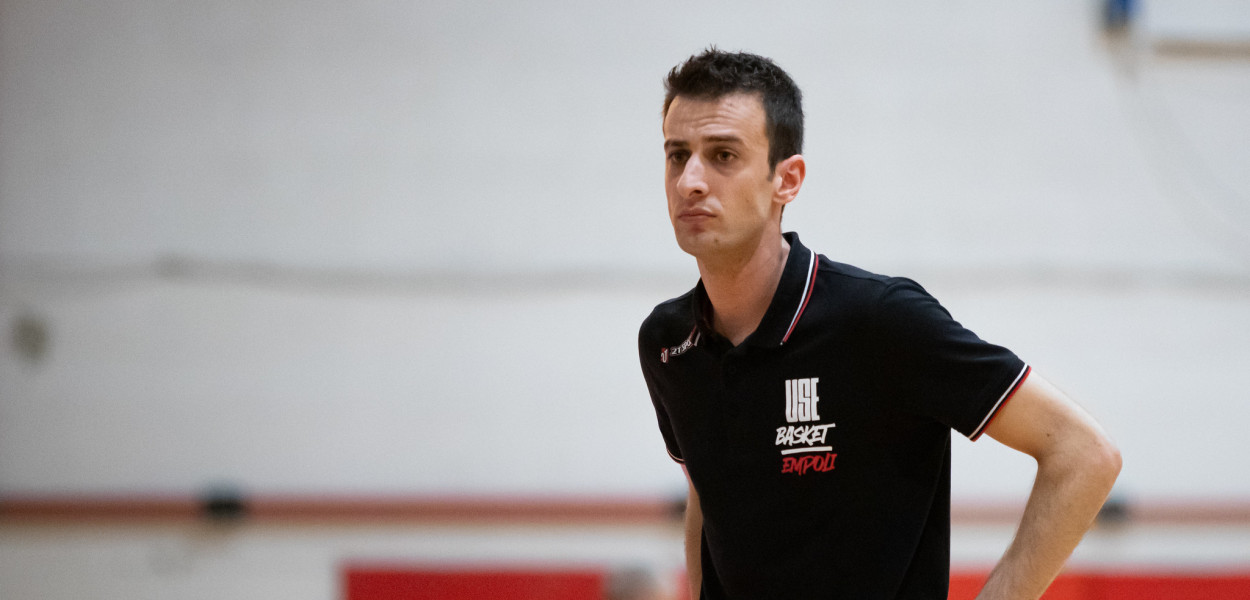 Coach Luca Valentino