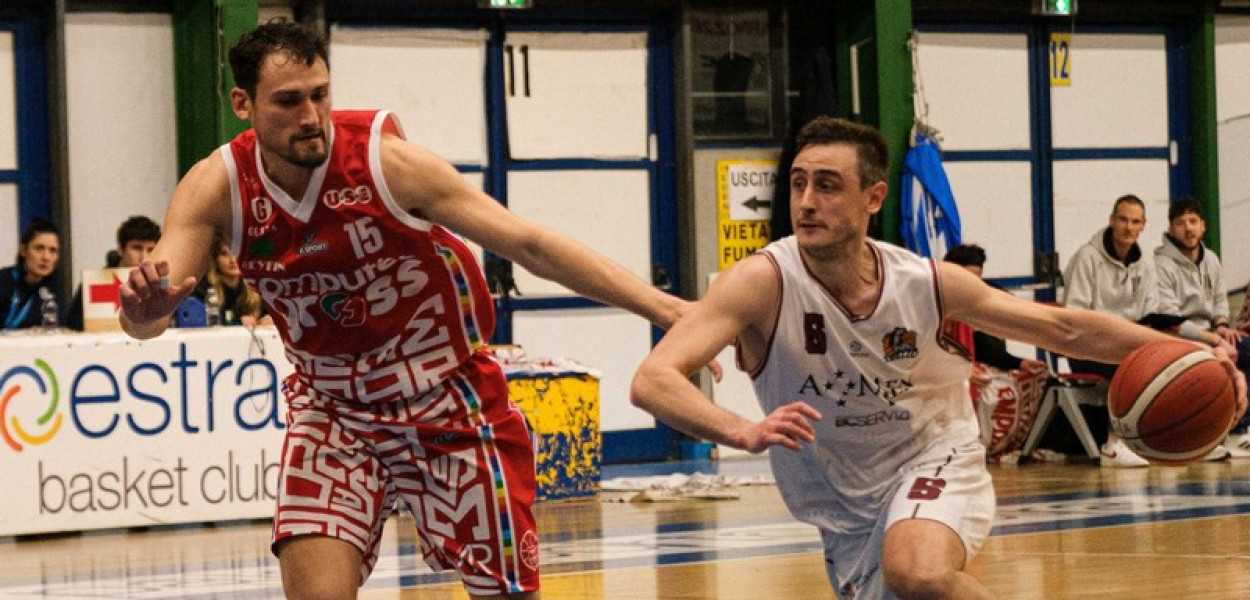 Matteo De Leone (foto Stefano Tenzi, pagina facebook scuola basket Arezzo)